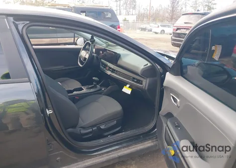 2025 Kia K4 Lxs z USA, uszkodzony, nr VIN 3KPFT4DE5SE203507